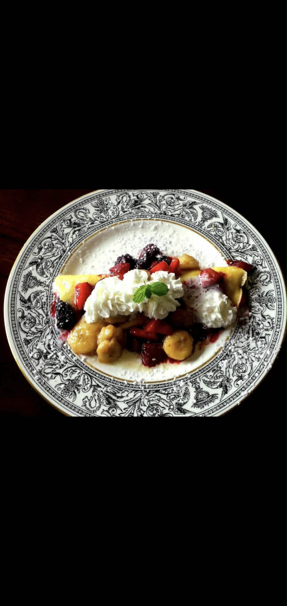 Berry crepe